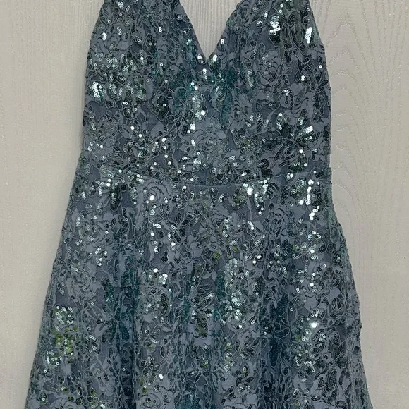 Sparkling Light Blue V-Neck Lace Skater Dress - Picture 2 of 5